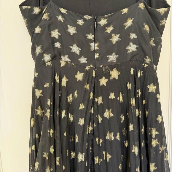 DELFI Collective Aria Star Print Gown - Picture 6 of 8